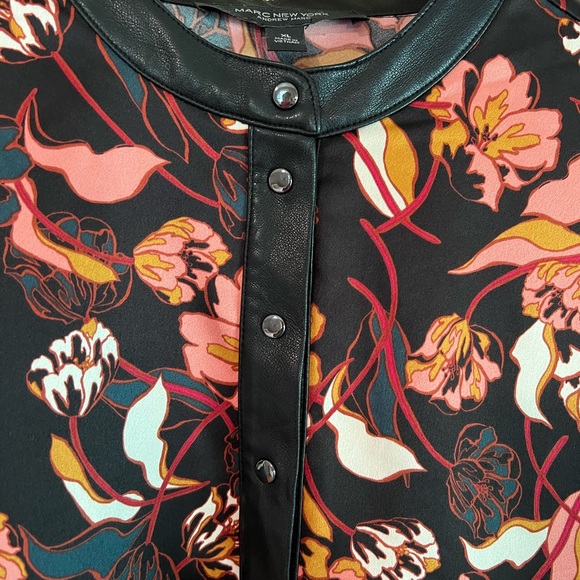 Marc New York floral top with faux leather trim - Picture 2 of 8